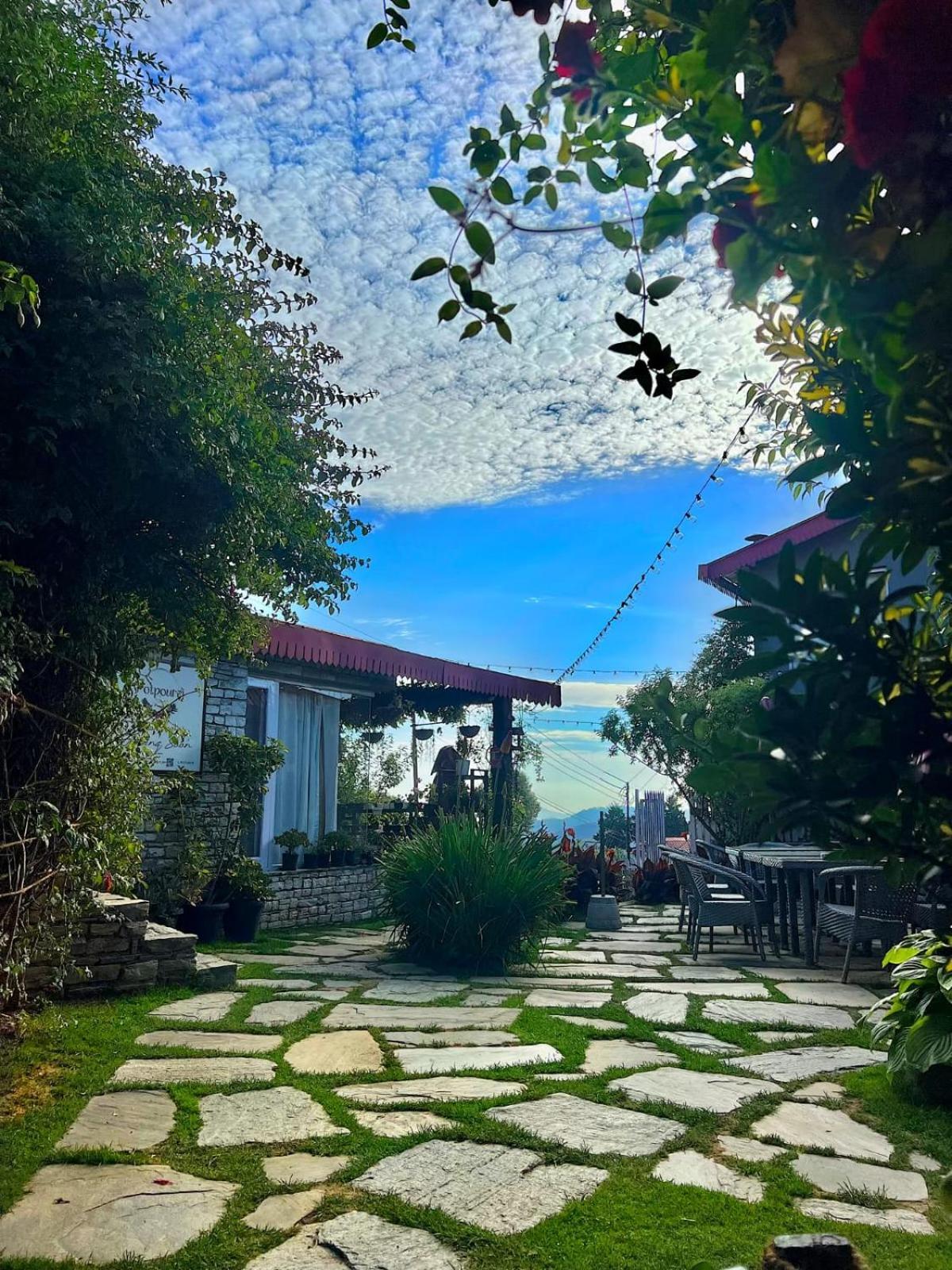 Hotel The Birdcage, Mukteshwar Extérieur photo